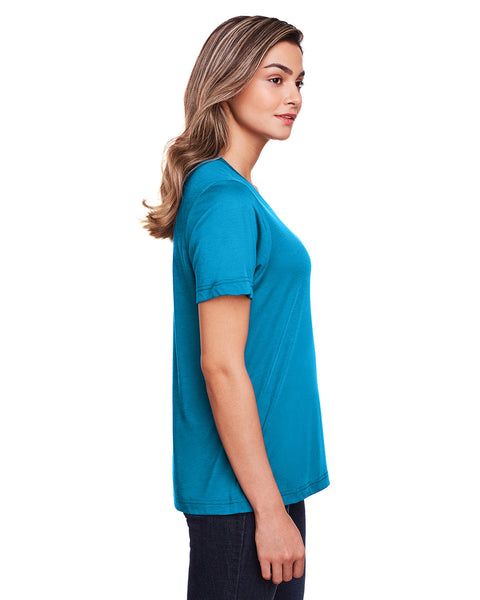 Camiseta de rendimiento Core 365 CE111W Fusion ChromaSoft para mujer