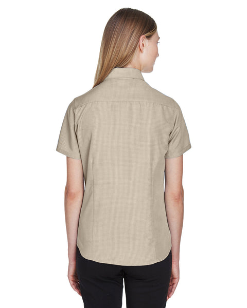 Harriton M560W - Camiseta de campamento texturizada para mujer Barbados